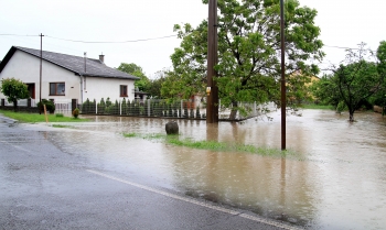 Príspevok k povodniam dal prácu takmer 260 nezamestnaným