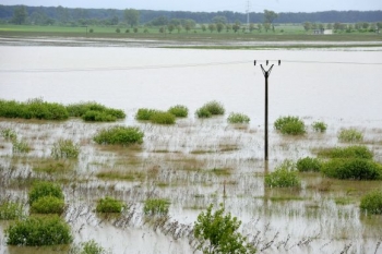 Odškodnenie farmárov po vlaňajších povodniach stále mešká